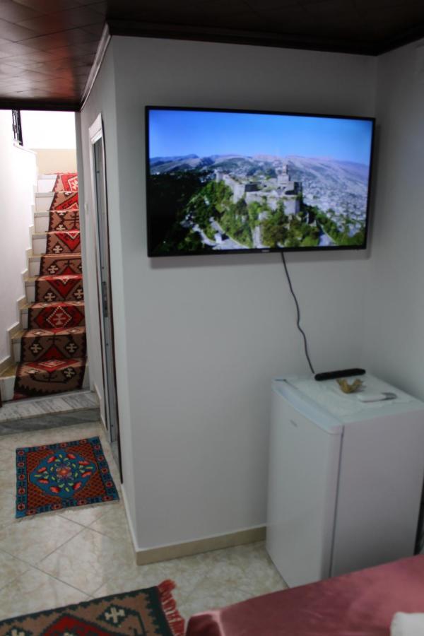 Yuri Guest House Gjirokaster Exterior photo